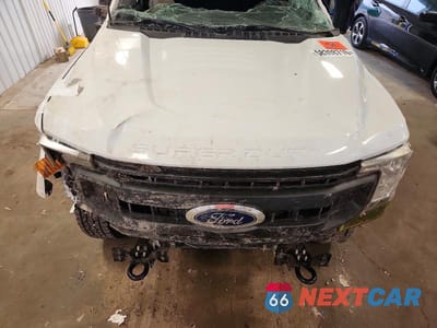 Zdjęcie 11 z 12 samochodu: 2022 FORD F250 SUPER DUTY VIN:1FT7W2B67NEE41676 - miniatura