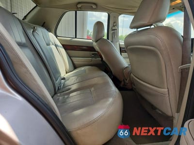 Zdjęcie 10 z 13 samochodu: 2005 MERCURY GRAND MARQUIS LS VIN:2MEHM75W45X656142 - miniatura