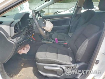 Zdjęcie 7 z 12 samochodu: 2020 HYUNDAI ELANTRA SEL VIN:5NPD84LF1LH548811 - miniatura