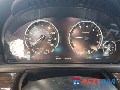Zdjęcie 9 z 12 samochodu: 2014 BMW 535 XI VIN:WBA5B3C5XED538937 - miniatura