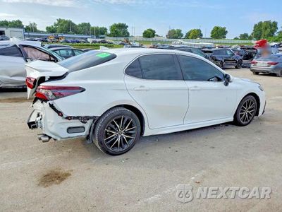 Trzecie zdjęcie samochodu z tyłu: 2022 TOYOTA CAMRY SE VIN:4T1G11AK1NU707539 - miniatura