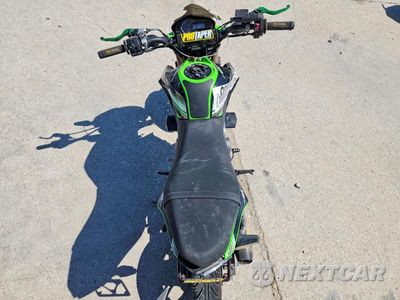 Zdjęcie 6 z 10 samochodu: 2017 KAWASAKI BR125 J VIN:JKABRRJ17HDA05000 - miniatura