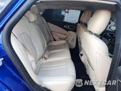 Zdjęcie 10 z 12 samochodu: 2016 CHRYSLER 200 LIMITED VIN:1C3CCCAB4GN190182 - miniatura