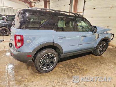 Trzecie zdjęcie samochodu z tyłu: 2025 FORD BRONCO SPORT OUTER BANKS VIN:3FMCR9CN0SRF68035 - miniatura