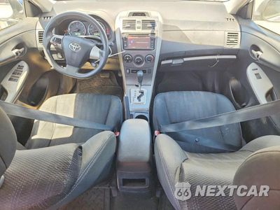 Zdjęcie 8 z 12 samochodu: 2013 TOYOTA COROLLA S VIN:5YFBU4EEXDP107979 - miniatura