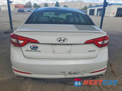 Zdjęcie 6 z 12 samochodu: 2016 HYUNDAI SONATA SPORT VIN:5NPE34AFXGH434091 - miniatura