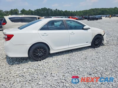 Trzecie zdjęcie samochodu z tyłu: 2014 TOYOTA CAMRY HYBRID SE VIN:4T1BD1FK9EU134500 - miniatura