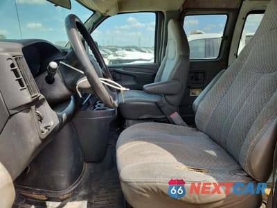 Zdjęcie 7 z 13 samochodu: 2005 CHEVROLET EXPRESS 3500 VIN:1GAHG35U751115037 - miniatura