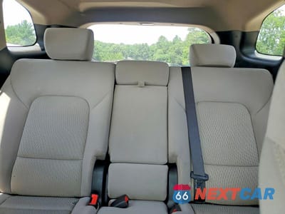Zdjęcie 10 z 13 samochodu: 2017 HYUNDAI SANTA FE SE VIN:KM8SM4HF4HU235627 - miniatura