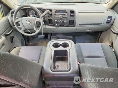 Zdjęcie 8 z 12 samochodu: 2010 CHEVROLET SILVERADO 1500 CLASS VIN:1GCRKPEA1BZ209502 - miniatura