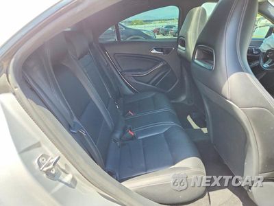 Zdjęcie 10 z 12 samochodu: 2019 MERCEDES-BENZ CLA 250 VIN:WDDSJ4EB4KN722056 - miniatura
