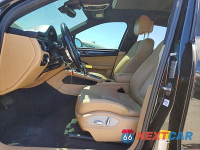 Zdjęcie 7 z 13 samochodu: 2018 PORSCHE MACAN VIN:WP1AA2A52JLB21098 - miniatura