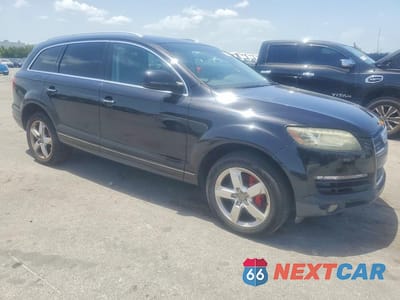 Czwarte zdjęcie samochodu z boku: 2015 AUDI Q7 TDI PRESTIGE VIN:WA1LMAFE9FD007938 - miniatura
