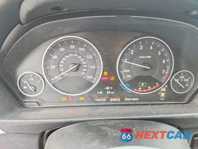 Zdjęcie 9 z 12 samochodu: 2016 BMW 320 I VIN:WBA8E1G54GNT38202 - miniatura