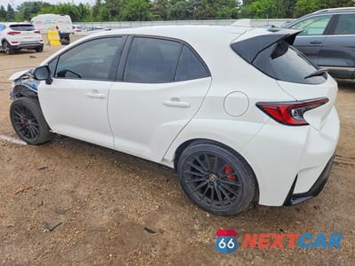 Drugie zdjęcie samochodu z przodu: 2024 TOYOTA GR COROLLA PREMIUM VIN:JTNABAAE2RA015570 - miniatura