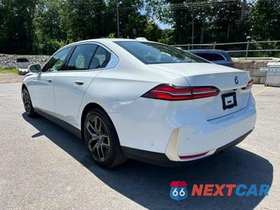 Drugie zdjęcie samochodu z przodu: 2026 BMW 530 I VIN:WBA43FJ09TCV72808 - miniatura