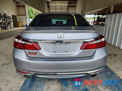 Zdjęcie 6 z 13 samochodu: 2016 HONDA ACCORD SPORT VIN:1HGCR2F51GA171475 - miniatura