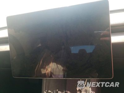 Zdjęcie 9 z 12 samochodu: 2026 TESLA MODEL 3 VIN:5YJ3E1EA5TF128195 - miniatura