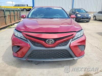 Piąte zdjęcie samochodu w środku: 2018 TOYOTA CAMRY SE VIN:4T1B11HK9JU576628 - miniatura