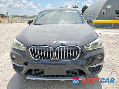 Piąte zdjęcie samochodu w środku: 2017 BMW X1 XDRIVE28I VIN:WBXHT3Z3XH4A55073 - miniatura