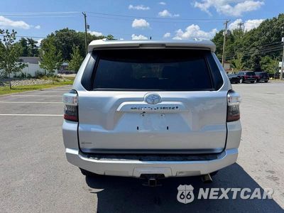 Zdjęcie 6 z 12 samochodu: 2016 TOYOTA 4RUNNER SR5 VIN:JTEBU5JR7G5381541 - miniatura