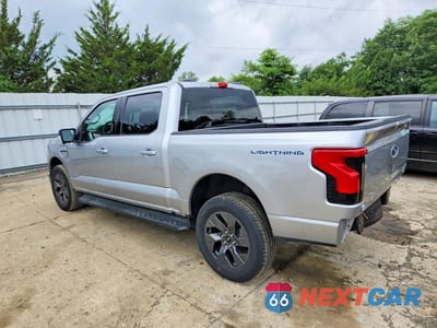 Drugie zdjęcie samochodu z przodu: 2023 FORD F150 LIGHTNING PRO VIN:1FTVW1EV1PWG50400 - miniatura
