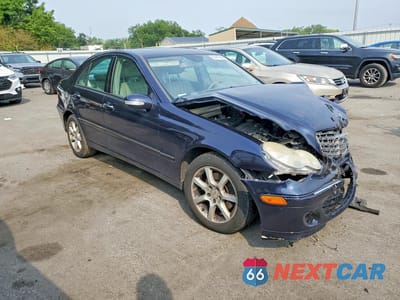Czwarte zdjęcie samochodu z boku: 2007 MERCEDES-BENZ C 280 4MATIC VIN:WDBRF92H17F917967 - miniatura