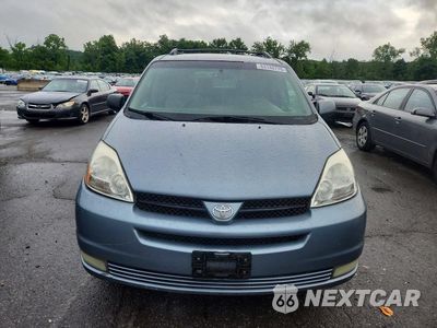 Piąte zdjęcie samochodu w środku: 2004 TOYOTA SIENNA XLE 7 PASSENGER VIN:5TDZA22C14S117273 - miniatura