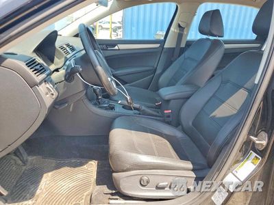 Zdjęcie 7 z 12 samochodu: 2015 VOLKSWAGEN PASSAT S VIN:1VWAT7A3XFC061888 - miniatura