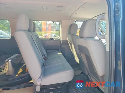 Zdjęcie 10 z 12 samochodu: 2013 NISSAN NV 3500 HD S VIN:5BZBF0AA2DN201986 - miniatura