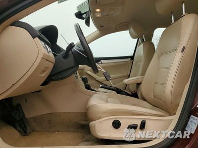 Zdjęcie 7 z 12 samochodu: 2013 VOLKSWAGEN PASSAT SE VIN:1VWBP7A35DC051131 - miniatura