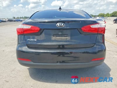 Zdjęcie 6 z 12 samochodu: 2014 KIA FORTE LX VIN:KNAFX4A65E5253032 - miniatura