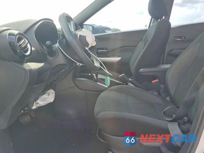 Zdjęcie 7 z 13 samochodu: 2020 NISSAN KICKS SV VIN:3N1CP5CV9LL519197 - miniatura