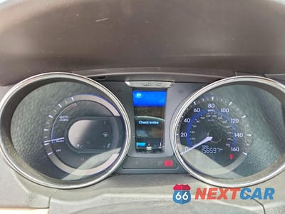 Zdjęcie 9 z 12 samochodu: 2015 HYUNDAI SONATA HYBRID BASE VIN:KMHEC4A4XFA138651 - miniatura