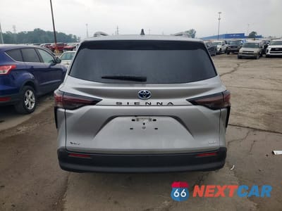 Zdjęcie 6 z 13 samochodu: 2025 TOYOTA SIENNA XLE 8-PASSENGER VIN:5TDYRKEC1SS276632 - miniatura