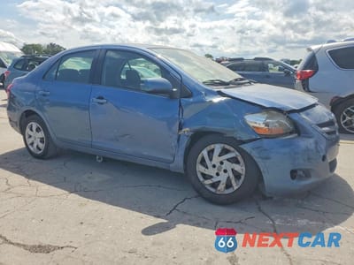 Czwarte zdjęcie samochodu z boku: 2008 TOYOTA YARIS BASE VIN:JTDBT923681212287 - miniatura