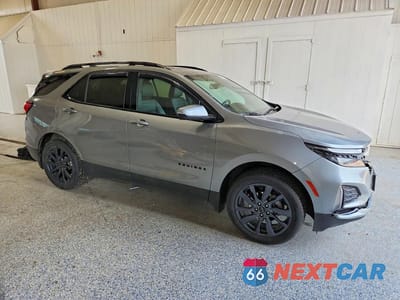 Czwarte zdjęcie samochodu z boku: 2024 CHEVROLET EQUINOX RS VIN:3GNAXWEG7RL339824 - miniatura