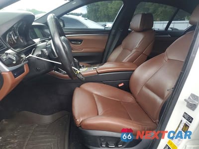 Zdjęcie 7 z 12 samochodu: 2013 BMW 550 XI VIN:WBAFU9C54DDY72400 - miniatura