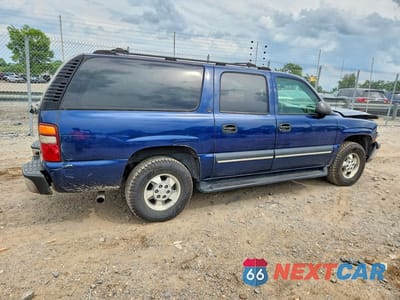 Trzecie zdjęcie samochodu z tyłu: 2002 CHEVROLET SUBURBAN K1500 VIN:1GNFK16Z72J317147 - miniatura