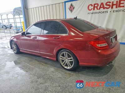Drugie zdjęcie samochodu z przodu: 2012 MERCEDES-BENZ C 300 4MATIC VIN:WDDGF8BB8CA615507 - miniatura