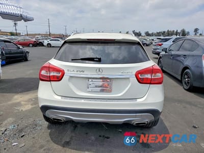 Zdjęcie 6 z 13 samochodu: 2016 MERCEDES-BENZ GLA 250 4MATIC VIN:WDCTG4GB8GJ225417 - miniatura