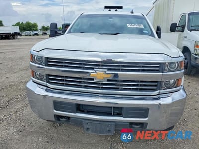 Piąte zdjęcie samochodu w środku: 2016 CHEVROLET SILVERADO VIN:1GB0CUEG3GZ282343 - miniatura