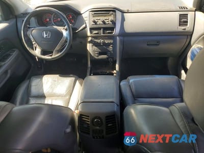 Zdjęcie 8 z 13 samochodu: 2006 HONDA PILOT EX VIN:2HKYF18696H544685 - miniatura