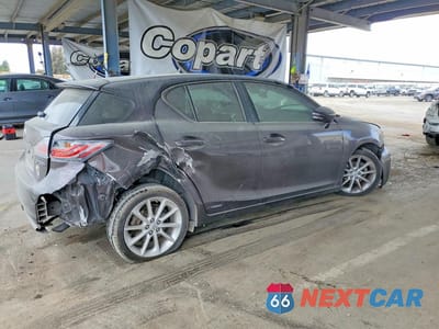 Trzecie zdjęcie samochodu z tyłu: 2013 LEXUS CT 200 VIN:JTHKD5BHXD2133502 - miniatura