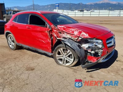 Czwarte zdjęcie samochodu z boku: 2016 MERCEDES-BENZ GLA 250 4MATIC VIN:WDCTG4GB0GJ209048 - miniatura