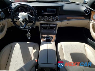 Zdjęcie 8 z 13 samochodu: 2018 MERCEDES-BENZ E 300 VIN:WDDZF4JB3JA476337 - miniatura