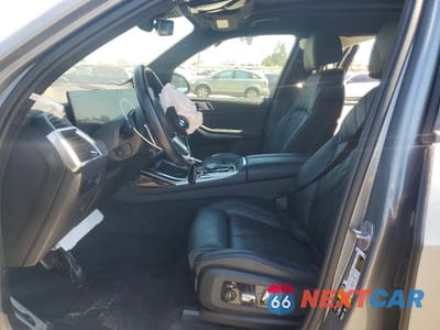 Zdjęcie 7 z 13 samochodu: 2023 BMW X7 XDRIVE40I VIN:5UX23EM09P9R79013 - miniatura
