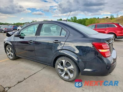 Drugie zdjęcie samochodu z przodu: 2020 CHEVROLET SONIC PREMIER VIN:1G1JF5SB7L4113092 - miniatura
