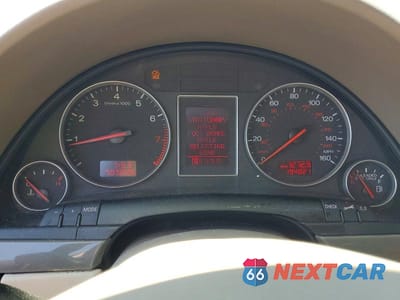 Zdjęcie 9 z 12 samochodu: 2004 AUDI A4 1.8T QUATTRO VIN:WAULC68E54A038733 - miniatura