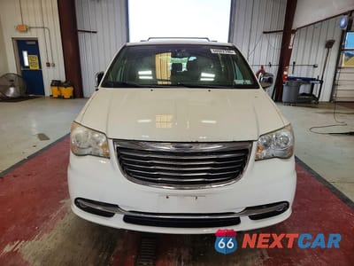 Piąte zdjęcie samochodu w środku: 2011 CHRYSLER TOWN & COUNTRY TOURING L VIN:2A4RR8DG1BR759679 - miniatura
